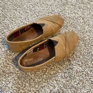 Toms shoes
